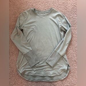 Women’s dri fit like material sage green athletic long sleeve shirt size small